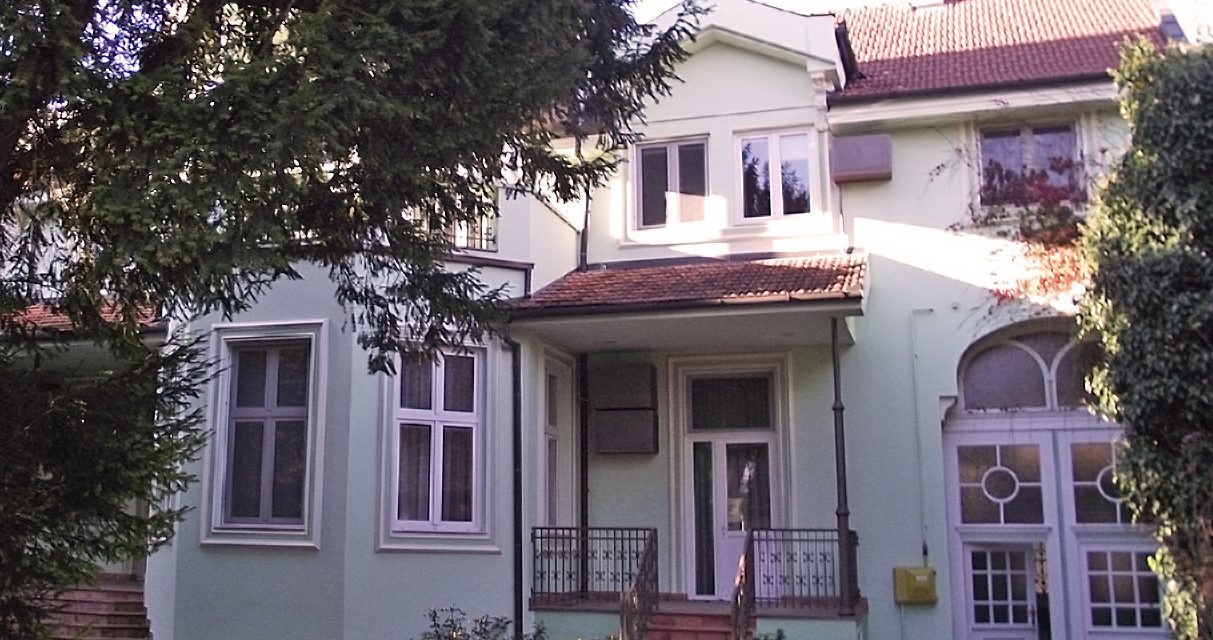 Az anyaországot is érdekli az 1,2 milliós székház ügye