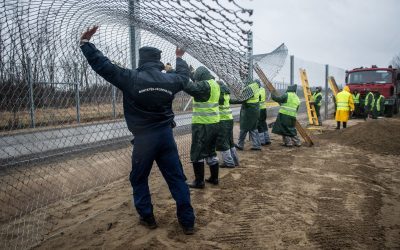 Le Figaro: Az átjutáshoz ma már nem létrákat használnak, simán átvágják a kerítést