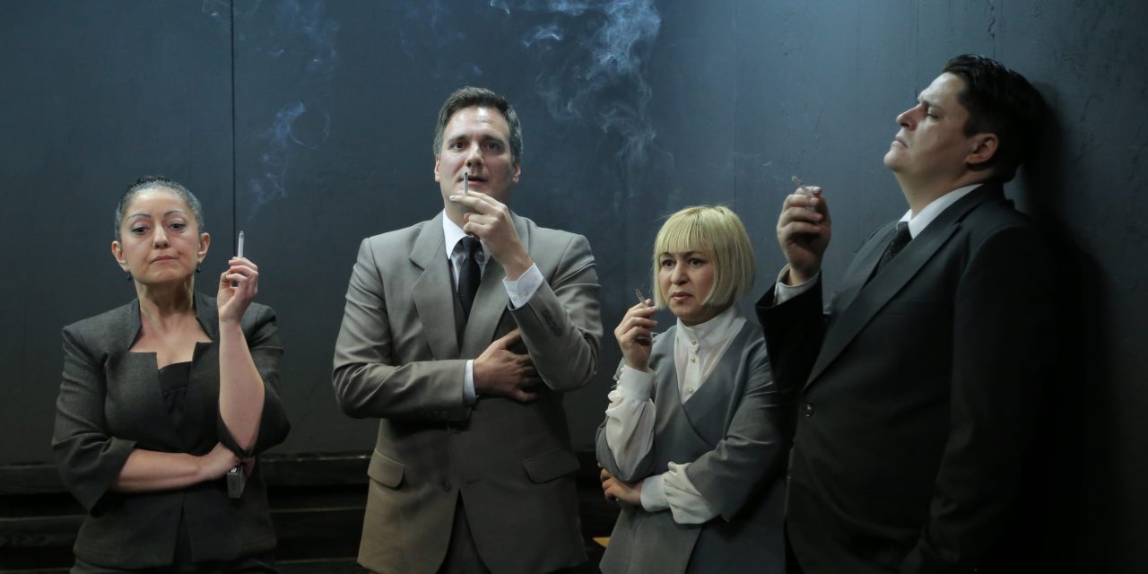 <span class="entry-title-primary">Gerincbántalmak; pontban délben… (KÉPGALÉRIA)</span> <span class="entry-subtitle">Ma este tartja új előadásának bemutatóját a szabadkai Népszínház magyar társulata</span>