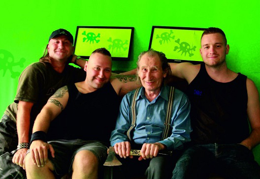 Az Auróra együttes segített „Lópici Gáspárnak” (VIDEÓ)