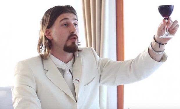 Beli: Srebrenica, Koszovó, Oroszország