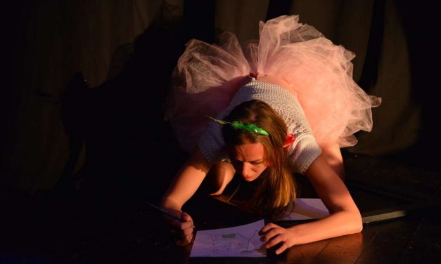 <span class="entry-title-primary">Csend</span> <span class="entry-subtitle">Szabadka, Kosztolányi Dezső Színház, március 10. – Kezdés: 20.00 </span>