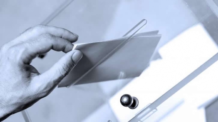 <span class="entry-title-primary">Még lehet regisztrálni!</span> <span class="entry-subtitle">Ha nem lesz elég jelentkező, akkor a demokrácia érdeklődés hiányában elmarad</span>