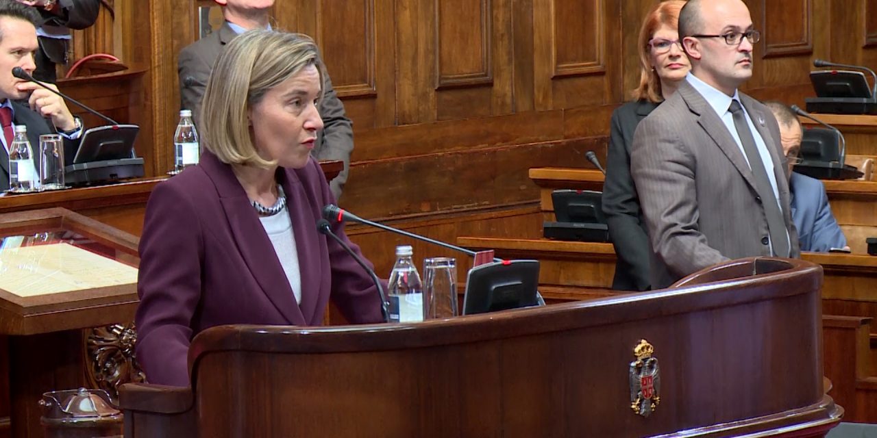 <span class="entry-title-primary">Radikális füttykoncert a parlamentben (VIDEÓ)</span> <span class="entry-subtitle">Szerbia, Oroszország, nem kell az Unió – skandálták Šešeljék Mogherini beszéde alatt</span>