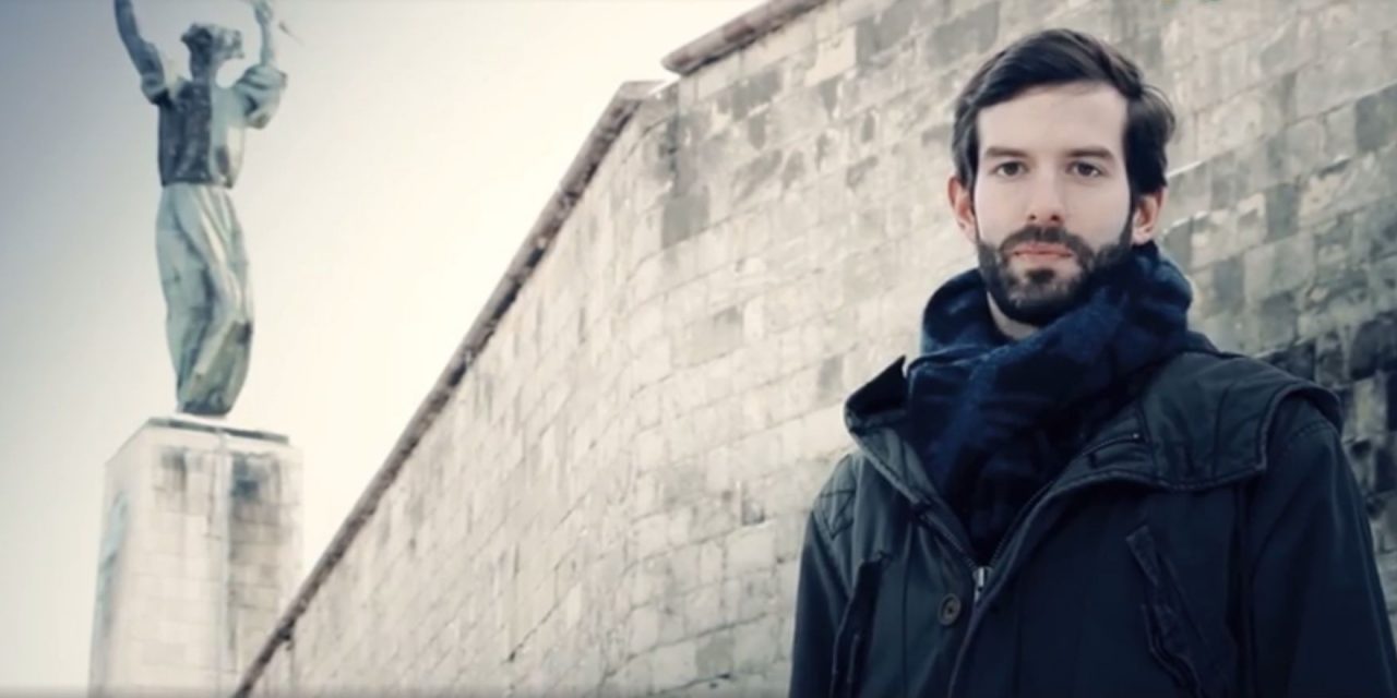 Párttá alakul a Momentum