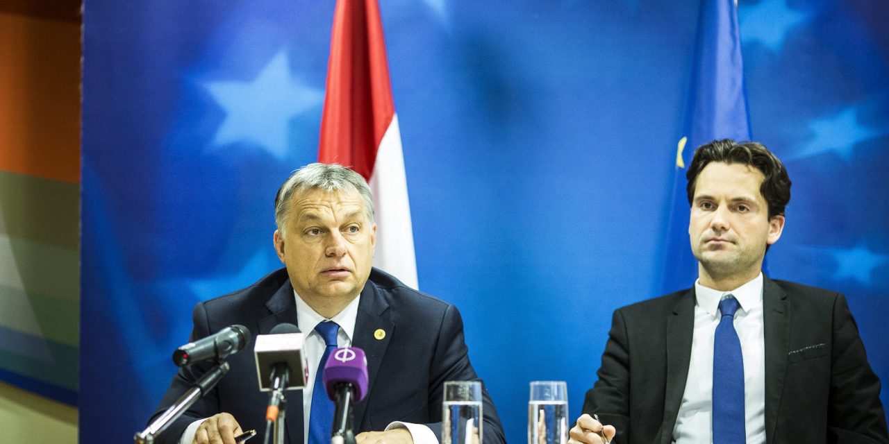 Magyarország Ausztrián tartja feddő tekintetét