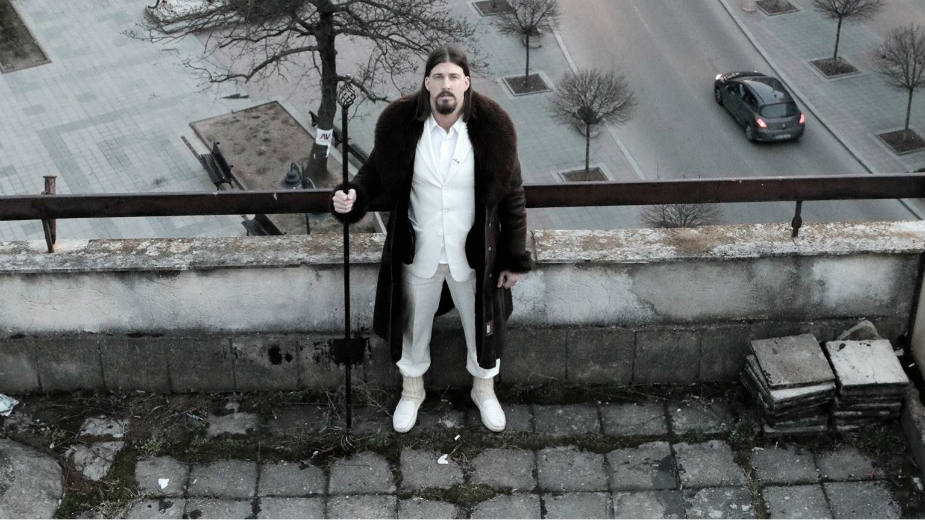 Beli Preletačević is összegyűjtötte az aláírásokat