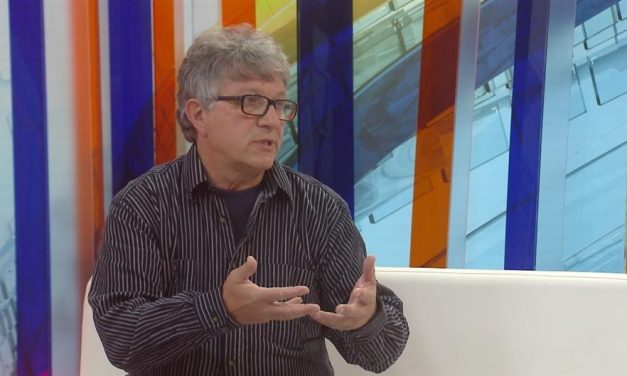 Egy Vučić-kampányvideó a tv-ben – négy év munka az átlagfizetéssel rendelkezőnek