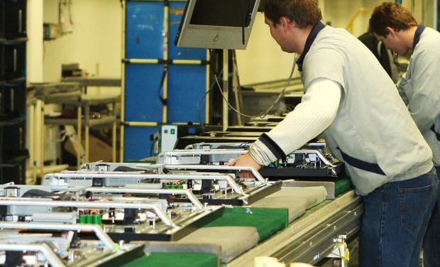 A munkaközvetítő cégek csapták be a Szlovákiában dolgozó szerbiaiakat