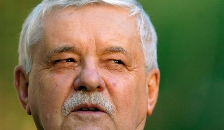 <span class="entry-title-primary">Végel: Vajdaságban jobb harmadosztályú focistának lenni…</span> <span class="entry-subtitle">... mint Sterija-díjas, elsőrangú színésznek vagy színésznőnek</span>