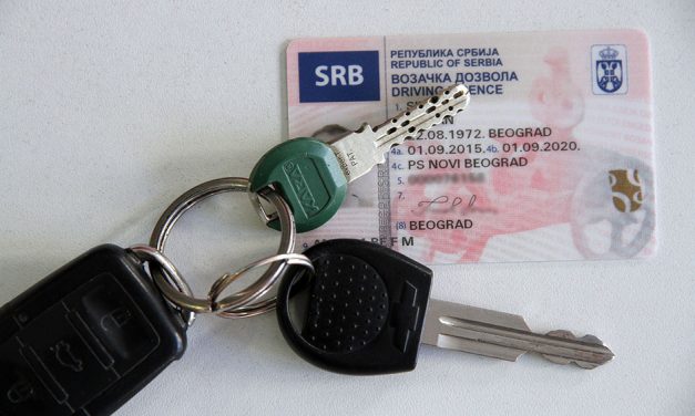 Gyorsan számolja meg, hány biztonsági öv van hátul