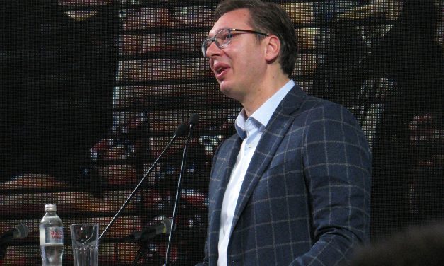 <span class="entry-title-primary">Az emlékezet tényleg csak a történészekre tartozik?</span> <span class="entry-subtitle">Pásztor szerint a VMSZ-nek „elemi érdeke”, hogy kitartson a haladók mellett</span>