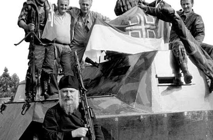 <span class="entry-title-primary">Választási böjt</span> <span class="entry-subtitle">Vučićnak kedvezne, ha húsvétot ünnepelve minél kevesebben járulnának az urnákhoz</span>