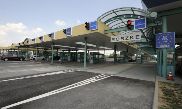 Ismét összeomlott a rendszer a szerb-magyar határon