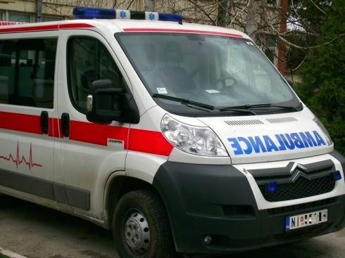 Tíz migráns a csomagtartóban, négyen eszméletlenek voltak