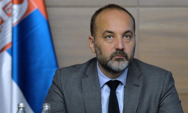 Janković kampánystábja: A részvételi arány 54,8 százalékos, és ennyi Vučić szavazati aránya is