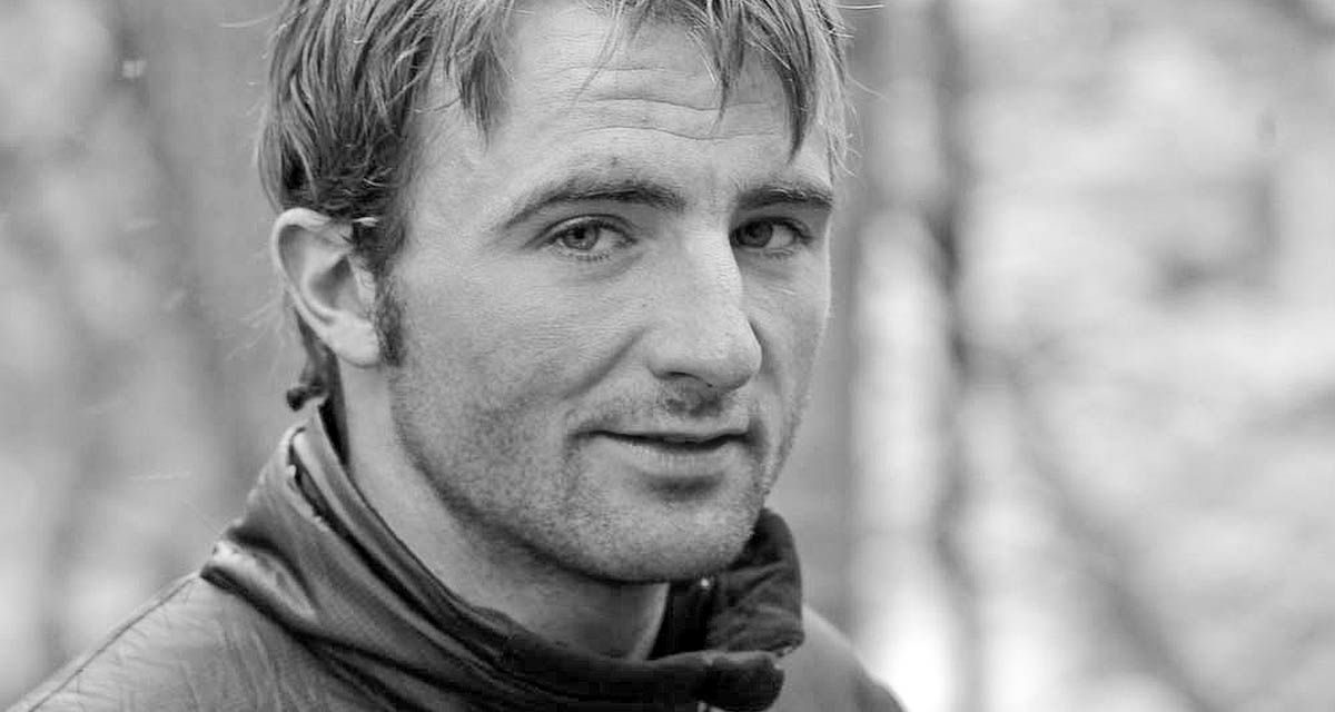 Szörnyethalt egy svájci hegymászó a Mount Everest közelében