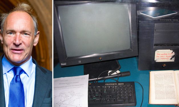 <span class="entry-title-primary">WWW</span> <span class="entry-subtitle">Lovagi címet hozott a Világháló</span>