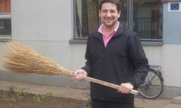 Az adai polgármester kéri a polgárokat, hogy Vučićra szavazzanak