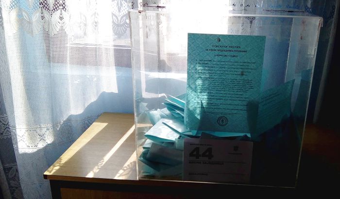 Felébredtek a polgárok, egy óra alatt szinte duplázódott a részvétel