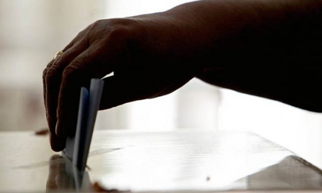 Kihallgatták az urnába dobálós videó feltöltőjét