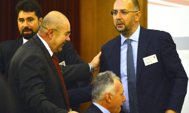 „Az RMDSZ ugyanolyan mélyre süllyedt, mint a VMSZ!”