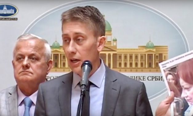 Bocsánatot kért a gyermektelen polgárokat sértegető haladópárti miniszter