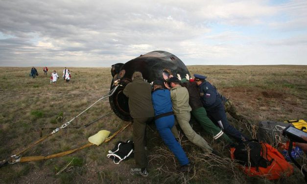 Visszatért az első magyar űrturista