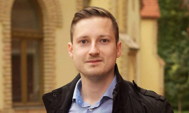 <span class="entry-title-primary">Nemzetpolitikai momentumok</span> <span class="entry-subtitle">Soproni Tamás: Rossz iránynak tarjuk, hogy mindig Pestről akarják megmondani a frankót</span>