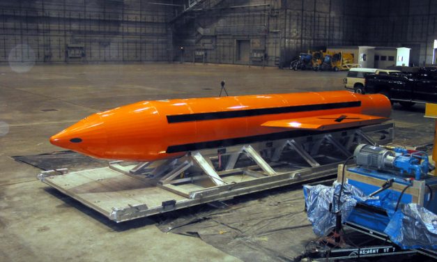 Először vetették be harcban az amerikai szuperbombát