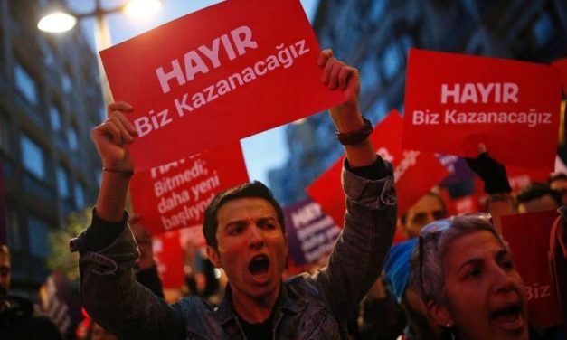 Törökország: Letartóztatják a tüntető ellenzékieket