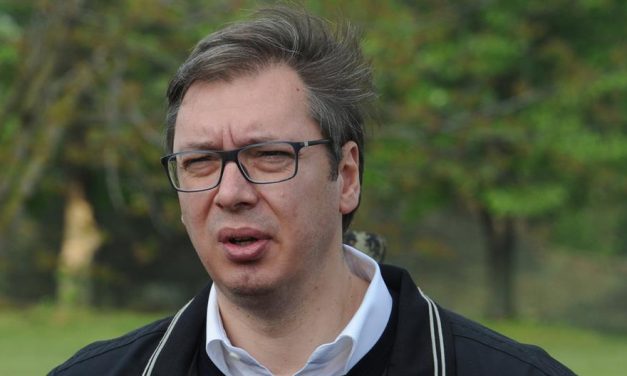 Vučić: Amíg békések, akár 10 éven át tüntethetnek