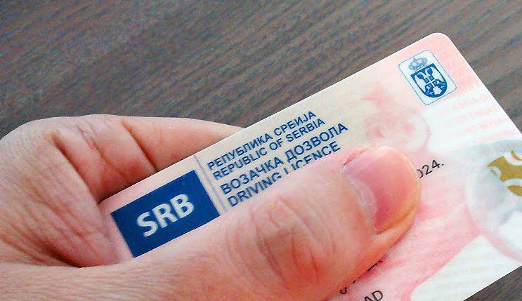 Mire számíthat, ha június 10. után még papíralapú jogosítványa lesz