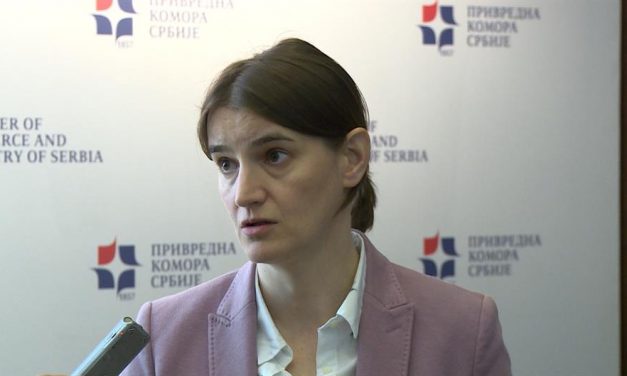 38 ezren távoztak a közigazgatásból