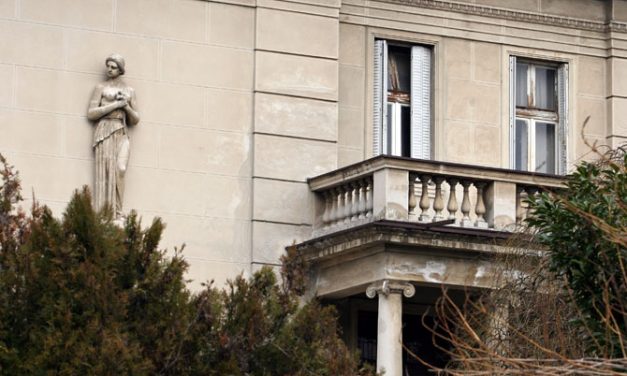 Több százezer euróból renoválják Jovanka Broz és Miloševićék villáját