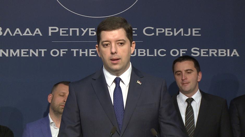 Nem engedték be Koszovóba a Koszovó-ügyi biztost