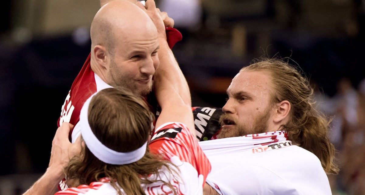 <span class="entry-title-primary">Az olimpiai bajnok a döntetlennek is örülhet</span> <span class="entry-subtitle">Időn túli hétméteresből egyenlítettek</span>