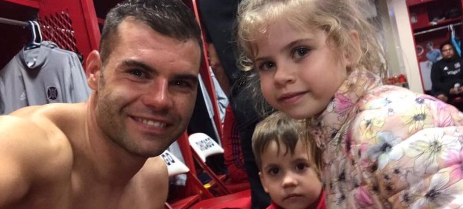 Nikolić megállíthatatlan – gyönyörű gól a harmadik percben – VIDEÓ