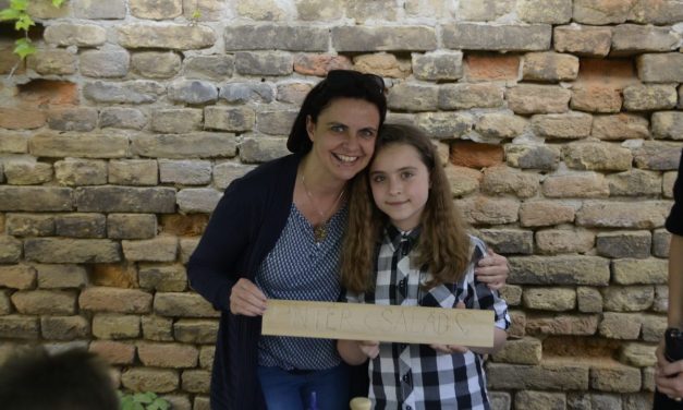 <span class="entry-title-primary">Anya legyen mindig boldog</span> <span class="entry-subtitle">Gyermekeket kérdeztük az Anyák napjáról</span>