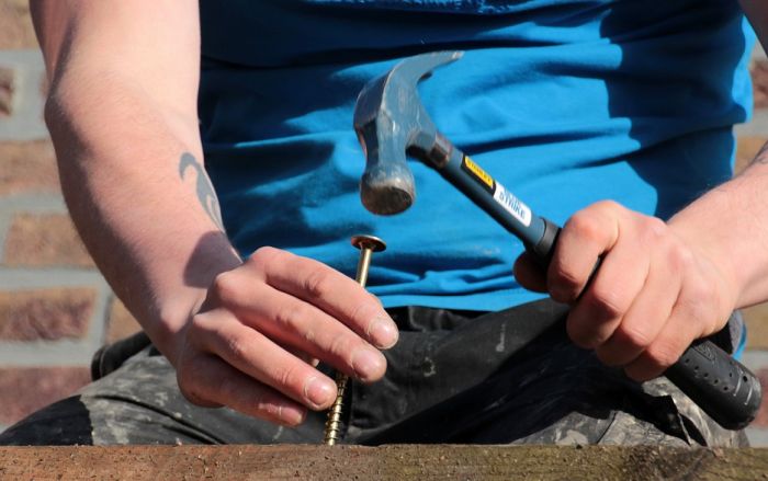 A középiskolások egy teljes munkaidőt dolgozhatnak majd a minimálbér feléért?