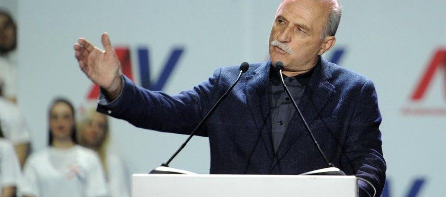 Vučićot támogatta a színész – hárommillió dinárral mondtak neki „köszönetet”