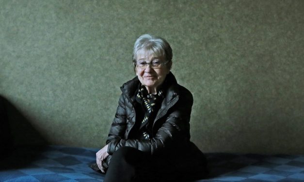 <span class="entry-title-primary">Törőcsik Mari, a pesti nő…</span> <span class="entry-subtitle">„Én már nyolcvanegy éves vagyok, de nem tudok szeretet nélkül élni”</span>