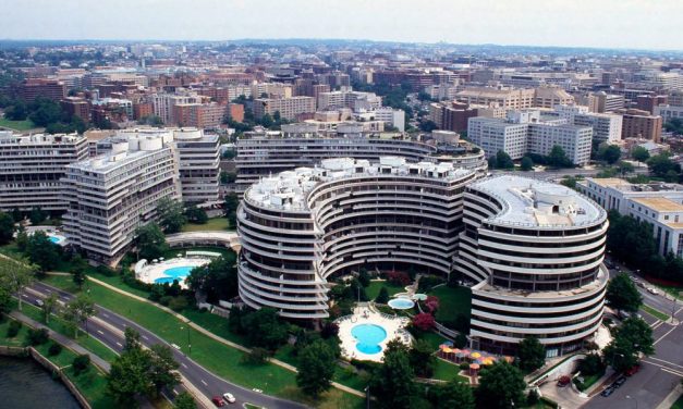 <span class="entry-title-primary">Deep Throat</span> <span class="entry-subtitle">Az újságíró szakma legjobban őrzött titka</span>