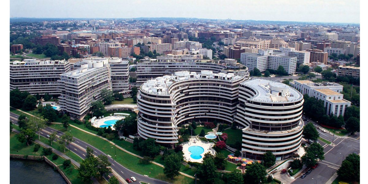 <span class="entry-title-primary">Deep Throat</span> <span class="entry-subtitle">Az újságíró szakma legjobban őrzött titka</span>