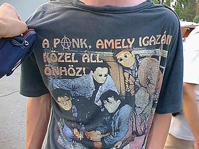 <span class="entry-title-primary">Szigeti históriák (1999/2)</span> <span class="entry-subtitle">Ezeregy fesztiváléj legszebb meséi</span>