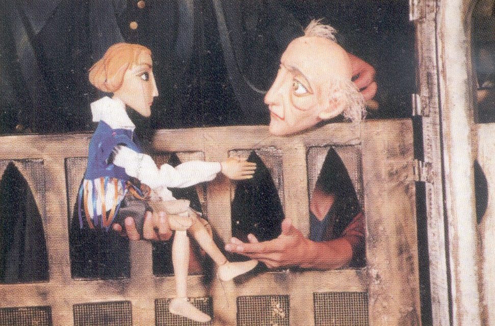 <span class="entry-title-primary">Szigeti históriák (2002/2)</span> <span class="entry-subtitle">Ezeregy fesztiváléj legszebb meséi – Hamlet a bolgár állami bábszínház sajátos feldolgozásában</span>