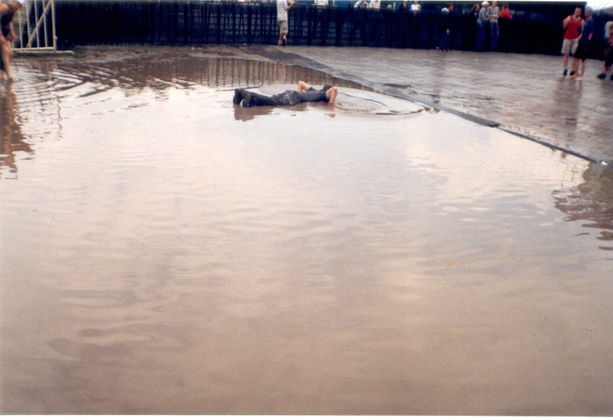 <span class="entry-title-primary">Szigeti históriák (2003/6)</span> <span class="entry-subtitle">Ezeregy fesztiváléj legszebb meséi</span>