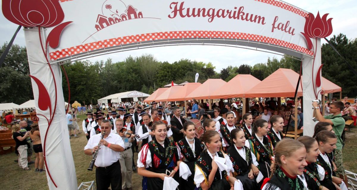 <span class="entry-title-primary">Interaktív térképen a magyar népzene</span> <span class="entry-subtitle">Ezeket a népdalokat énekelték nagyszüleink </span>