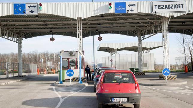 Visszafordíthat-e a határőr, ha 75 napig még érvényes az útlevelem?