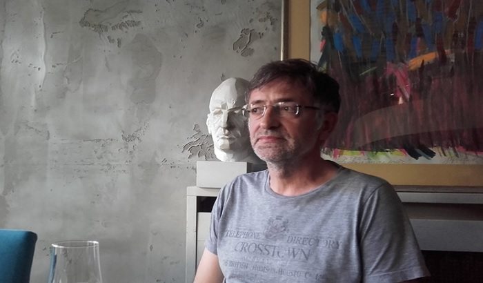 <span class="entry-title-primary">„Ezek után nem marad semmi említésre méltó”</span> <span class="entry-subtitle">Zoran Cvijanović: Az állam, a hatalom, a politikusok kizsebelnek, utána pedig biztonsági intézkedéseket vezetnek be, hogy meggyőződjenek róla, hogy nem te loptál</span>